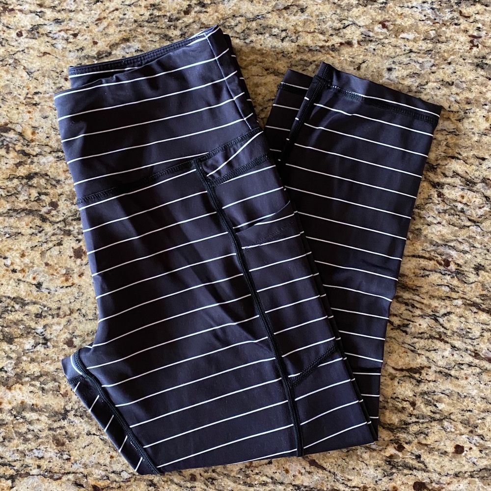Zyia Light and Tight Leggings size 6-8